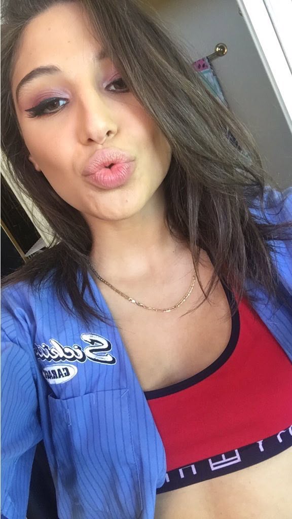 Abella Danger - La Página Azul Gratis OnlyFans 💙